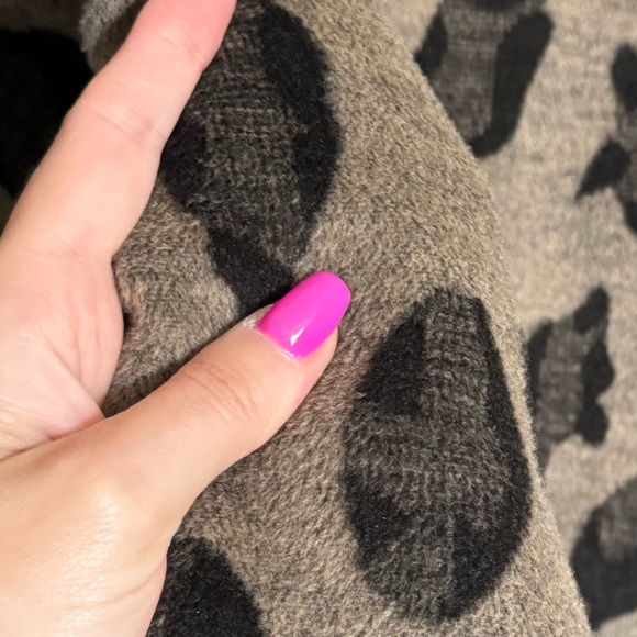 Stylish Leopard Print Woman’s 3/4 Sleeve Hot Neon Link Outerwear Coat - Picture 5 of 9